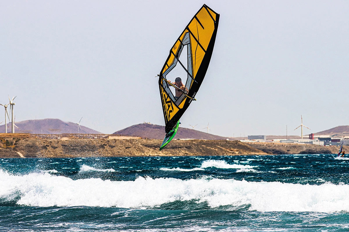 zluta salt pro windsurfing karlin zero2021